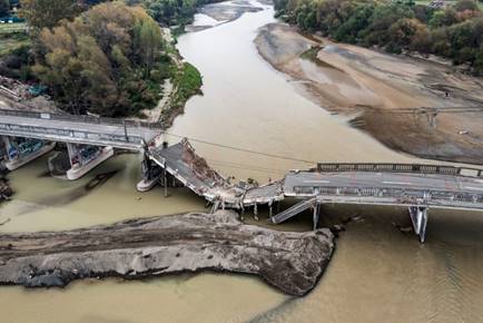 Making Room for River with Tom Kay